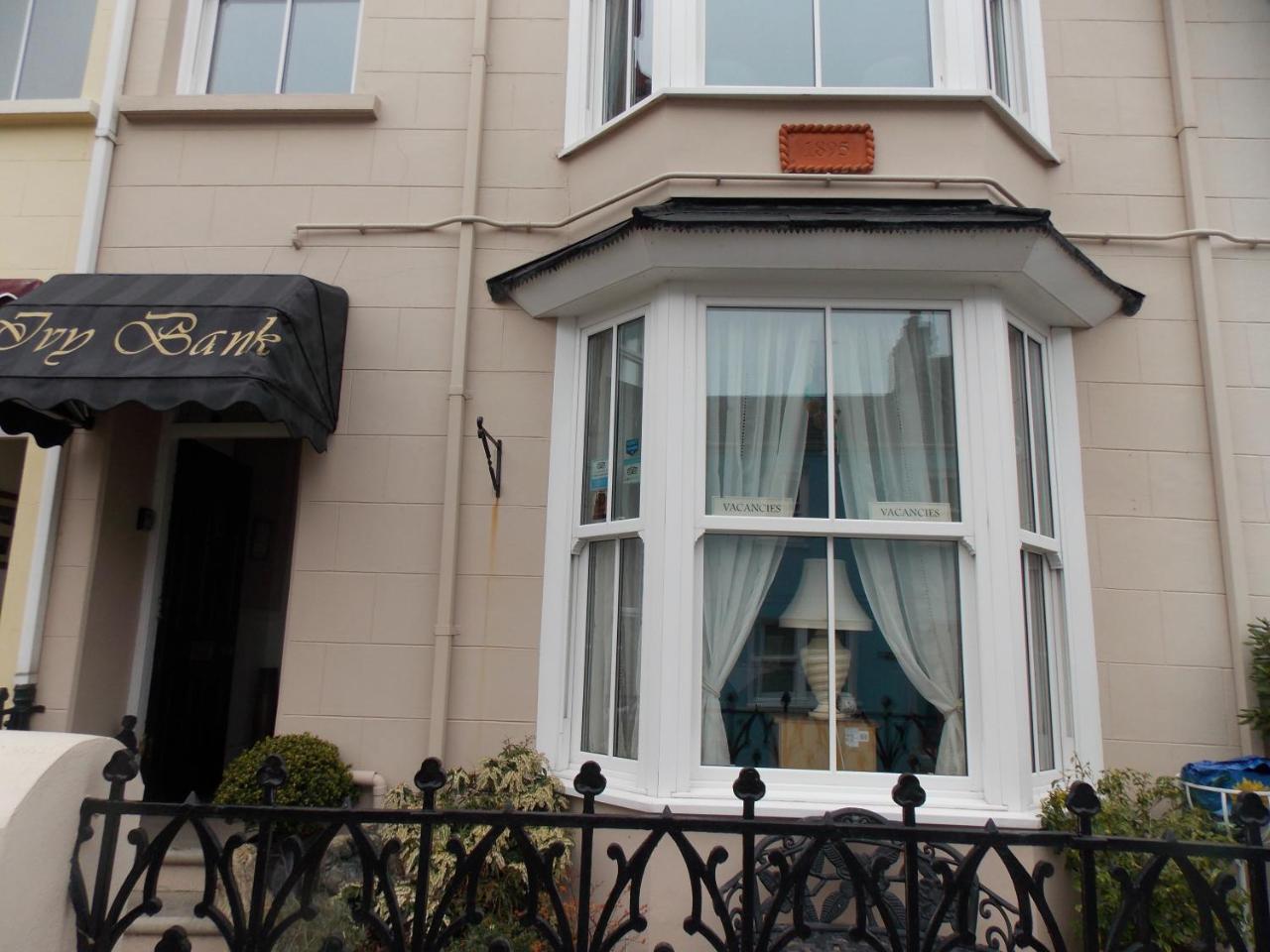 Ivy Bank Guest House テンビー エクステリア 写真