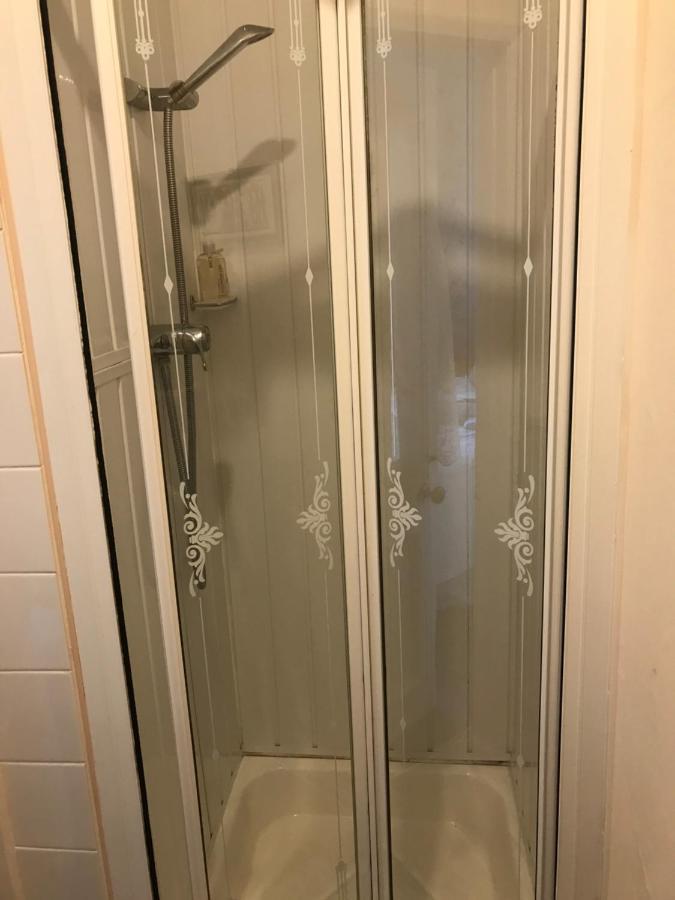 Ivy Bank Guest House テンビー エクステリア 写真