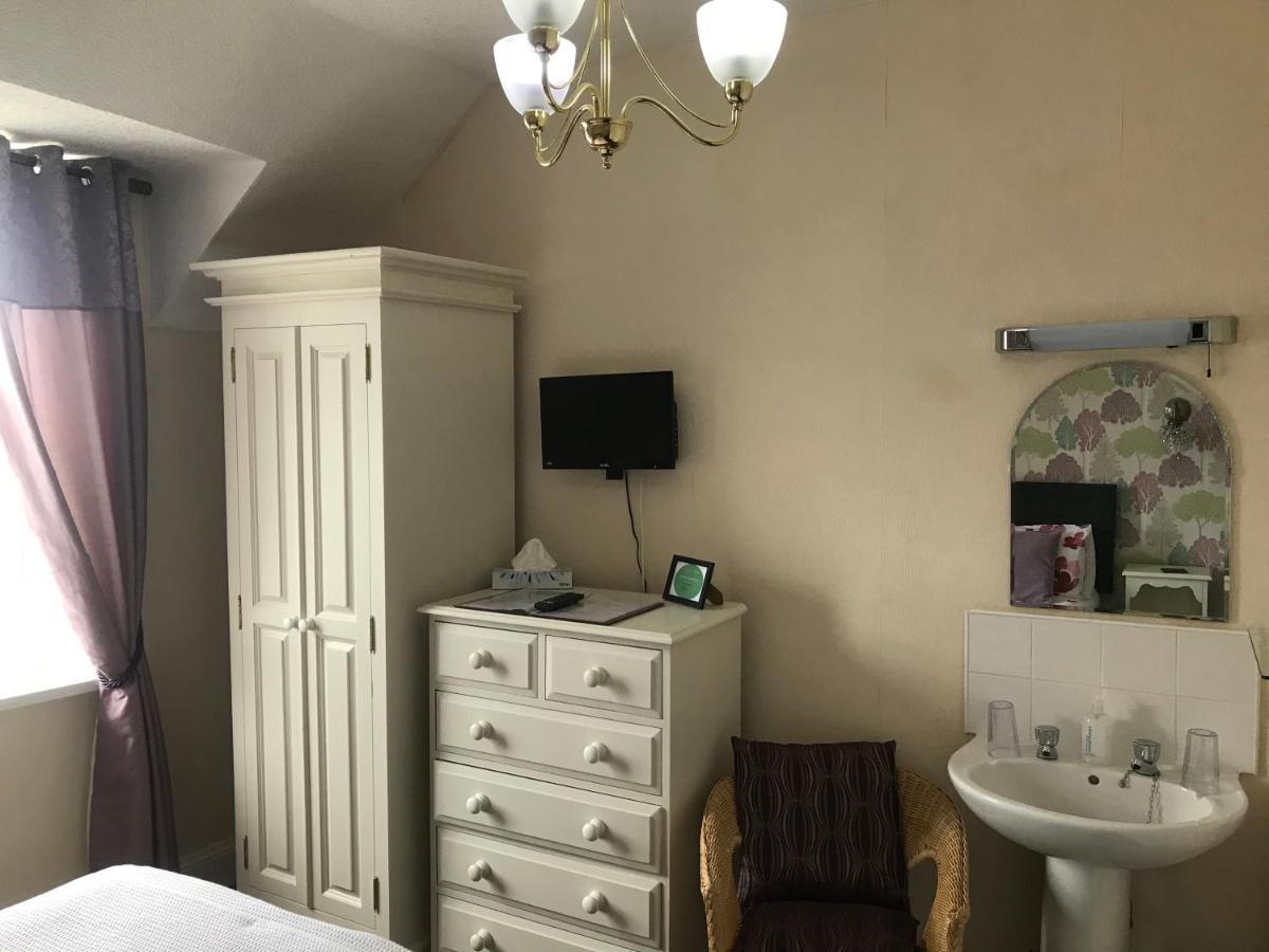 Ivy Bank Guest House テンビー エクステリア 写真